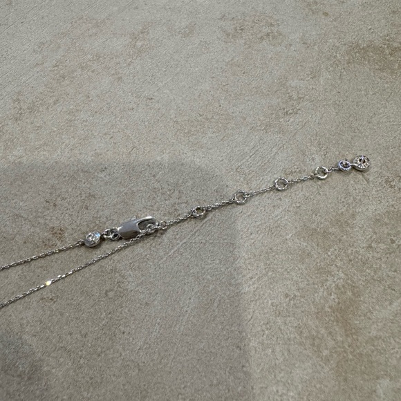 Henri Bendel feather crystal necklace in paladium - Picture 5 of 6